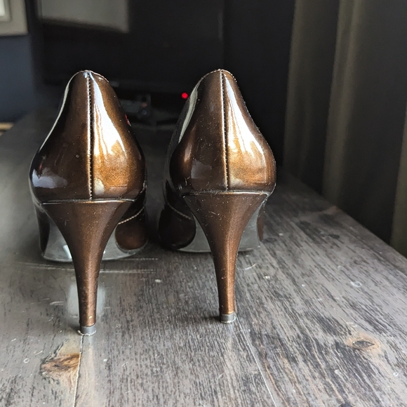 Pre-loved First Pumps in a beautiful Copper Color - size - Picture 11 of 14